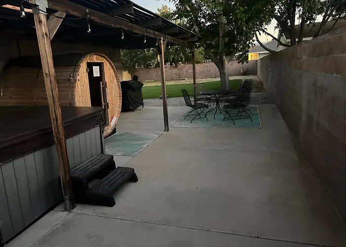 Cheerful 3Br 2Ba Sauna Spa Pool Table Ppong Bbq More