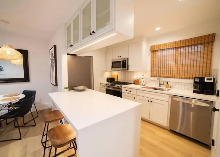 2026 Award Winner, Luxe 2Br, Steps To Sand & Pier, With Fire Pit, Ac And Parking